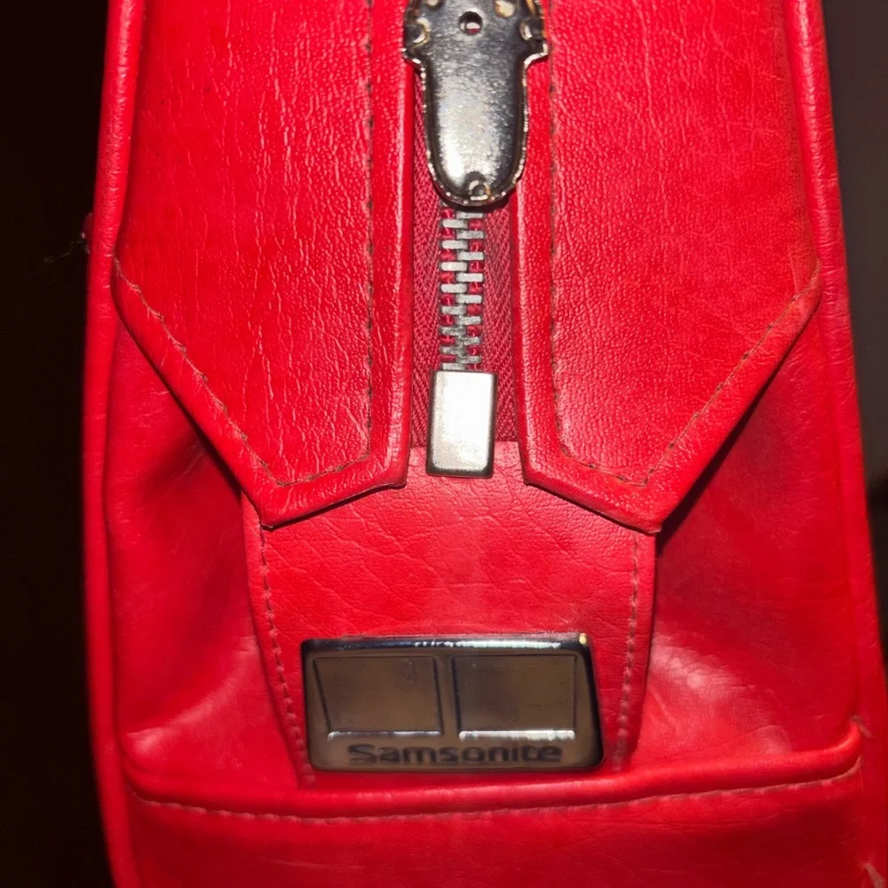 Samsonite Red Laptop Bag with Colorful Bow